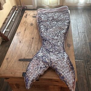 Sleeping tail mermaid tail, no opening at the bottom